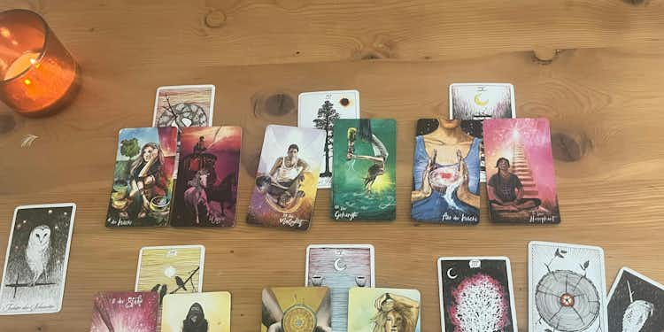 🔮 tarot reading 🔮