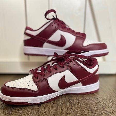 Nike Dunks-Wine