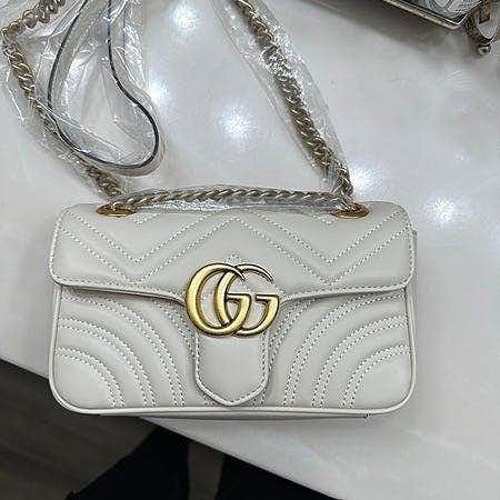 GG Marmont- Medium #8 gold hardware