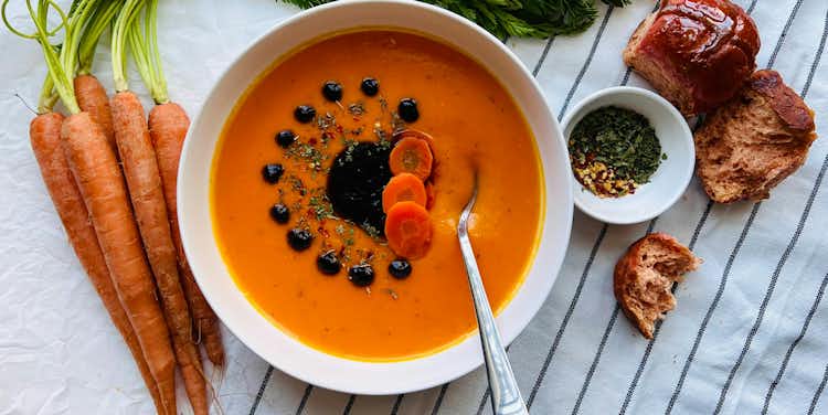 AUTUMN RECIPE: Creamy Carrot Soup