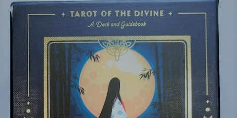 Tarot of the Divine by Yoshi Yoshitani Deck Feature